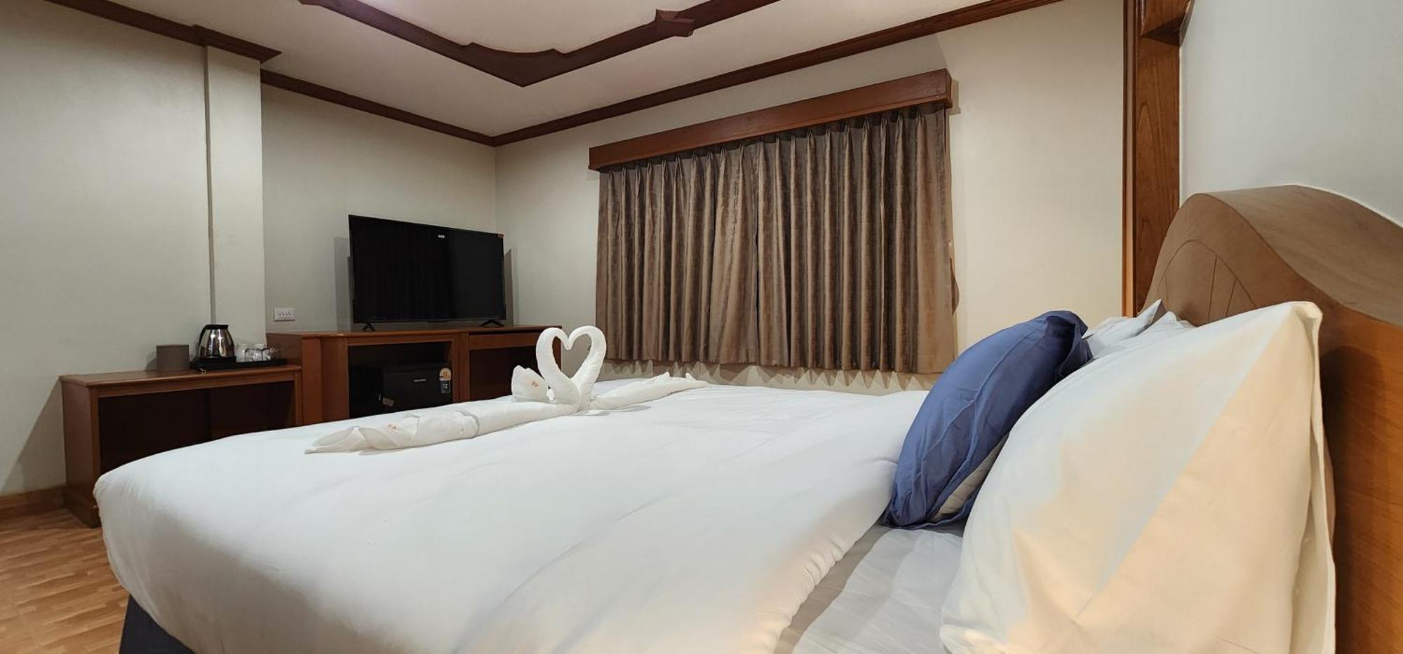 Arya Suites Patong Beach Exteriér fotografie